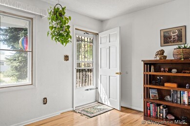 4914 E 6th St, Cheyenne, WY 82001 - photo 3