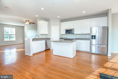 2615 Lotuswood Ct, Odenton, MD 21113 - photo 3