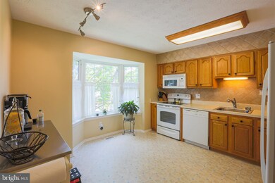 3 Powhurst Ct, Nottingham, MD 21236 - photo 3