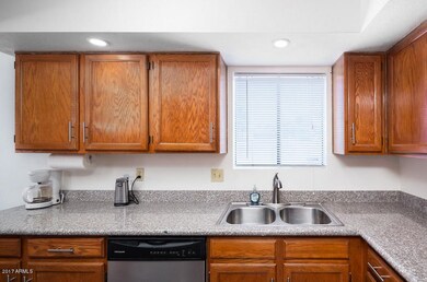 6 3102 E Clarendon Ave 111 Phoenix