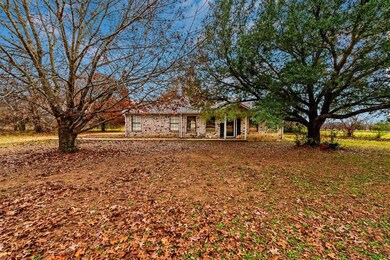 1704 Middle Rd, Denison, TX 75021 - photo 3