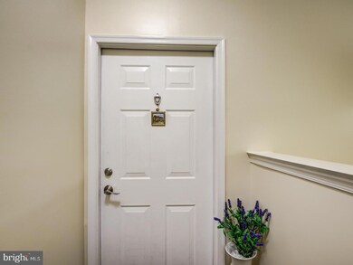 1802 Cedar Cove Way unit 201, Woodbridge, VA 22191 - photo 7