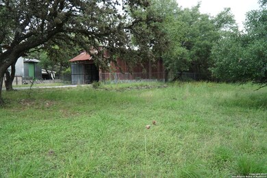 8661 Buckskin Dr, Boerne, TX 78006 - photo 4