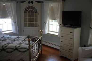 9 Cook St unit 2, Kittery, ME 03904 - photo 5