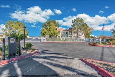 4893 S Torrey Pines Dr unit 202, Las Vegas, NV 89103 - photo 2