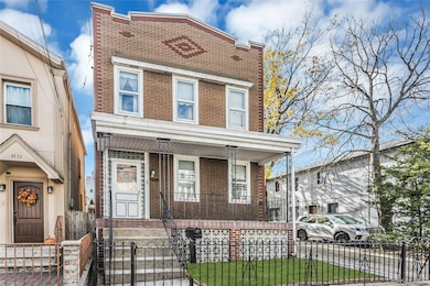 61-22 56th Dr, Flushing, NY 11378 - photo 2