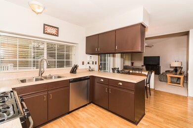 1483 Burr Oak Cir, Aurora, IL 60506 - photo 2