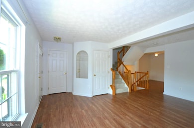 9855 Bayline Cir, Owings Mills, MD 21117 - photo 5