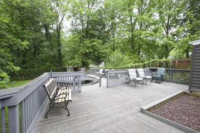 023_MULTI LEVEL DECK