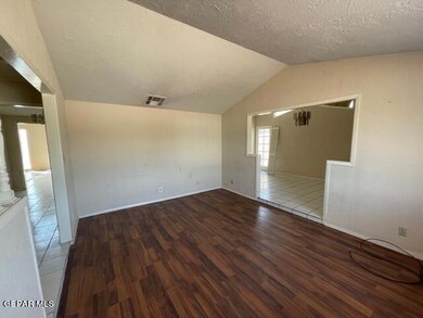 10428 Springwood Dr, El Paso, TX 79925 - photo 3