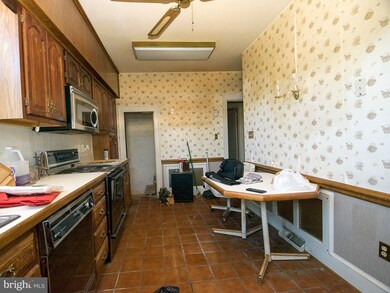 5301 Tilden Rd, Bladensburg, MD 20710 - photo 3