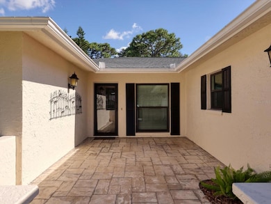 7157 Fairway Bend Cir, Sarasota, FL 34243 - photo 4