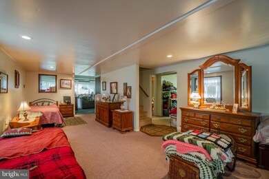 1820 Perkiomenville Rd, Perkiomenville, PA 18074 - photo 3