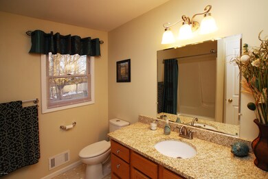 9105 Hobbit Cir, Kalamazoo, MI 49009 - photo 5