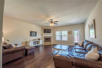 2225 Louis Tr, Weatherford, TX 76087 - photo 5