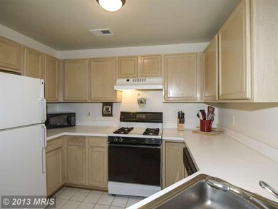 13201 Cloppers Mill Dr unit 11-G, Germantown, MD 20874 - photo 6