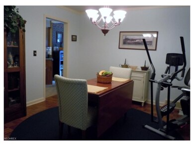 24450 Oakhill Dr, Euclid, OH 44117 - photo 3