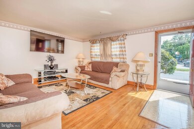 702 N Dupont Rd, Wilmington, DE 19804 - photo 2