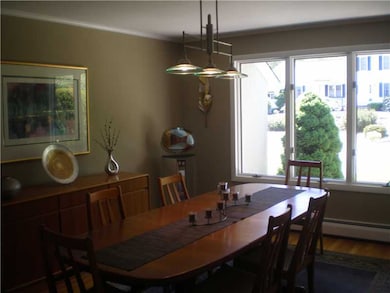 2 Cross St, Bristol, RI 02809 - photo 3