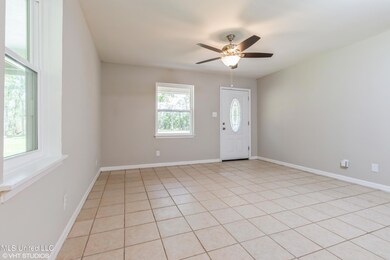 3400 Goldenrod Ave, Moss Point, MS 39562 - photo 2