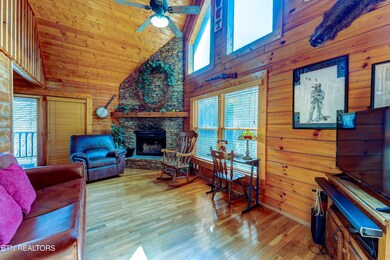 2938 Lightfoot Way, Sevierville, TN 37862 - photo 7