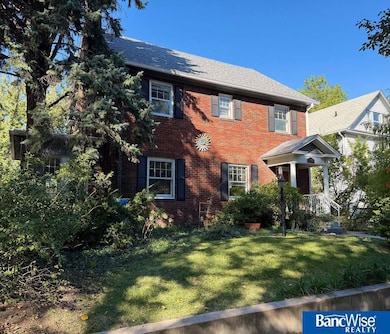 1245 S 26th St, Lincoln, NE 68502 - photo 2