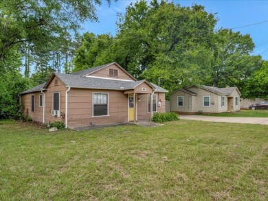 1403 Virginia Ave, Nacogdoches, TX 75964 - photo 2