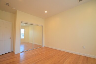 1801 Beacon St unit 6, Brookline, MA 02445 - photo 4