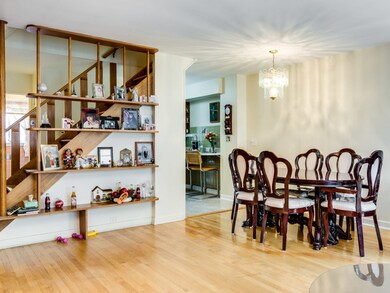 2903 W Glenlake Ave, Chicago, IL 60659 - photo 4