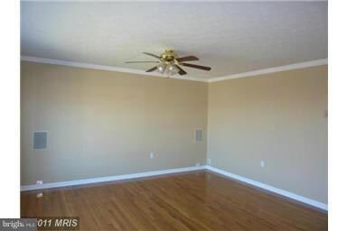 211 Nottoway Dr, Stephens City, VA 22655 - photo 4