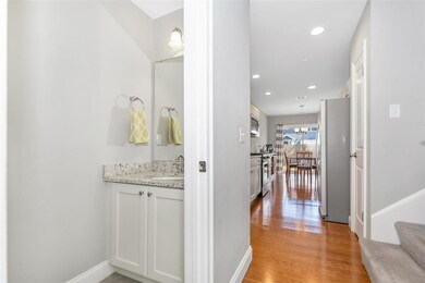 75 Deerwood Dr unit B, Nashua, NH 03063 - photo 3