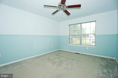 10202 Faire Commons Ct, Burke, VA 22015 - photo 4