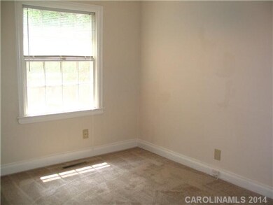 713 Chipley Ave, Charlotte, NC 28205 - photo 4