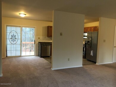 124 Locust Dr, East Stroudsburg, PA 18301 - photo 5