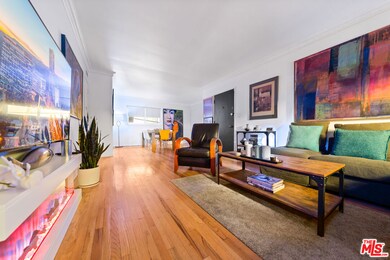 1330 N Crescent Heights Blvd unit 16, Los Angeles, CA 90046 - photo 4