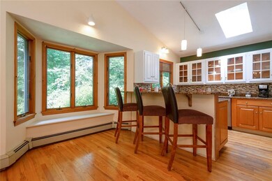 784 Pound Hill Rd, North Smithfield, RI 02896 - photo 5