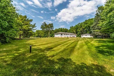 6075 Whalen Rd, Fitchburg, WI 53593 - photo 3