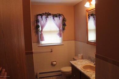 129 Castleton Dr, Toms River, NJ 08757 - photo 4