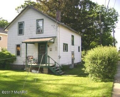 564 Cherry St, Niles, MI 49120 - photo 2