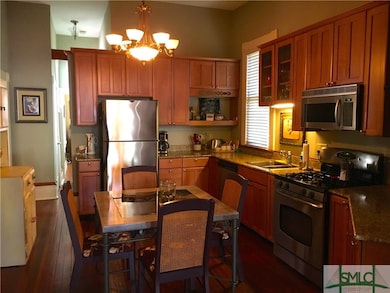 217 E Bolton St unit A, Savannah, GA 31401 - photo 3