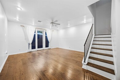 2100 Commonwealth St unit C, Houston, TX 77006 - photo 3