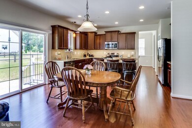 609 Highland Farms Cir, Gambrills, MD 21054 - photo 4