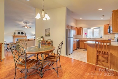 411 Kyfields unit 411, Weaverville, NC 28787 - photo 7