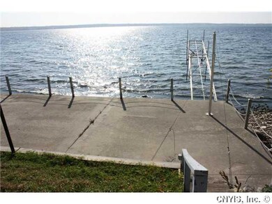 Waterfront/Dock/Pier