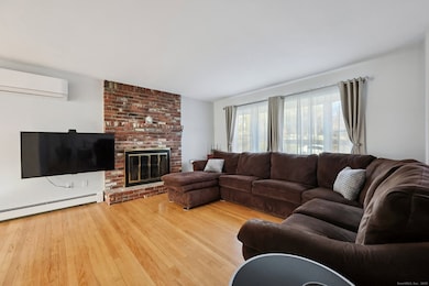 56 Barnum Rd, New Fairfield, CT 06812 - photo 5