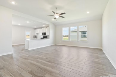 1619 Vista View Dr, Pleasanton, TX 78064 - photo 5