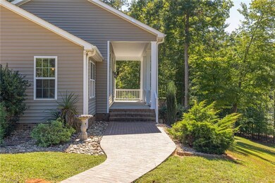 1490 W Lake Dr, Asheboro, NC 27205 - photo 3