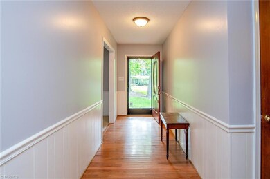 634 Eastwood Dr, Asheboro, NC 27205 - photo 5