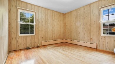 102 Poplar St, Fall River, MA 02724 - photo 5