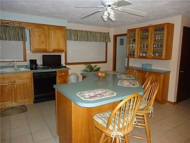 6 Cora St, North Providence, RI 02911 - photo 4